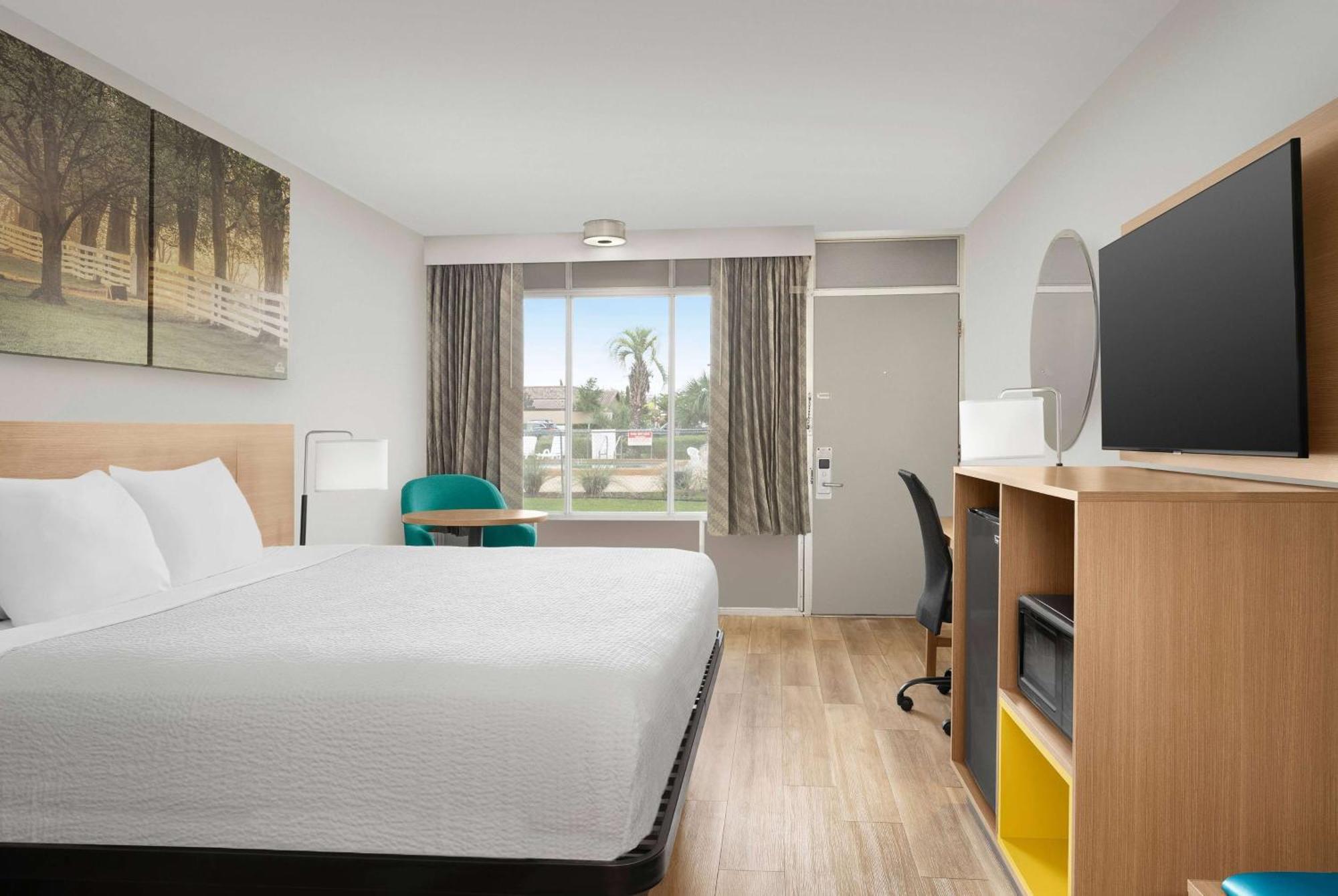 Days Inn By Wyndham Lake City I-75 Esterno foto